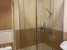 Kabina prysznicowa, toaleta, umywalka