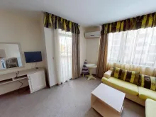 lustro, sofa,