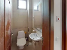 Kabina prysznicowa i toaleta