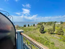 Widok na morze z balkonu