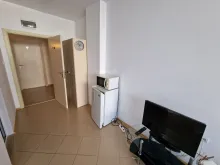 lodówka, mikrofala, telewizor