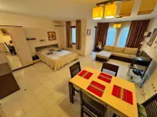 Przestrzenny apartament w kompleksie Shato Nessebar