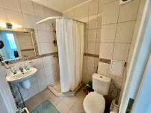 umywalka, prysznic, toaleta