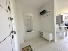 lustro i szafa
