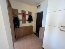 umeblowany przedpokój