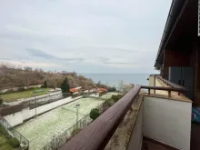 widok na morze z tarasu