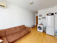 Sofa i lodówka
