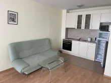 sofa. kuchnia