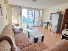 Sofa i stolik