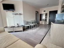 sofa, aneks kuchenny, telewizor