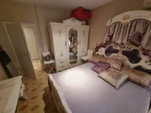 łóżko, szafa