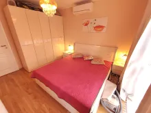 szafa, łóżko