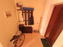 szafka z wieszakiem na ubrania