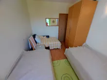 Szafa sofa w drugiej sypialni