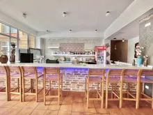 bar