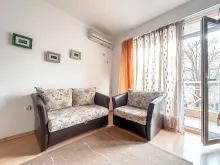 sofa, fotel