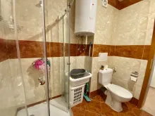 Kabina prysznicowa i bojler