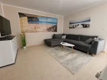 sofa i telewizor