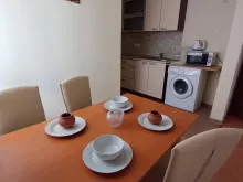 Stół obiadowy z krzesłami