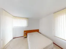 Łóżko w sypialni