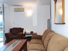 Sofę i Stolik