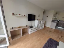 Szafka na telewizor w salonie