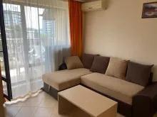 Sofa i stolik kawowy