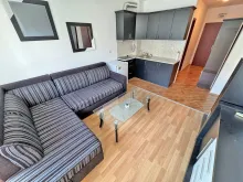 Sofa i kuchnia