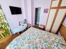 Telewizor na ścianie
