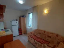 Sofa i lodówka