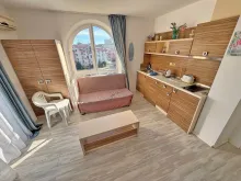 Kuchnia i sofa