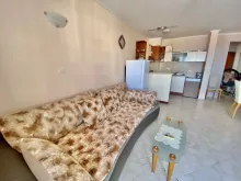 Przestronny salon w apartamencie