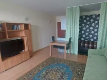Telewizor i szafa