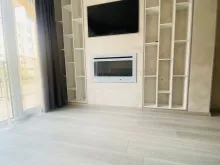 telewizor na ścianie