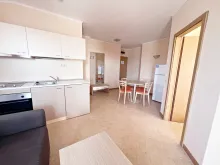 salon, kuchnia, jadalnia, lodówka