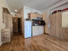 meble kuchenne i lodówka