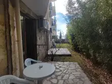 Taras