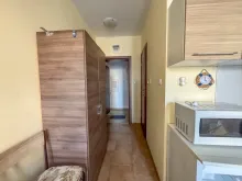szafa w przedpokoju