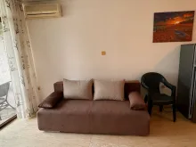 Sofa i lodówka