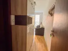 szafa w przedpokoju