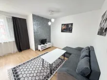 Nowa sofa w salonie