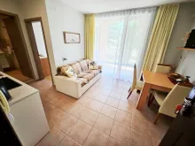 Orhidea Fort Noks | Trzypokojowe mieszkanie: salon, kuchnia