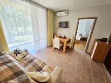 Orhidea Fort Noks | Trzypokojowe mieszkanie: salon, kuchnia