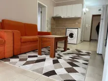 dwupokojowe mieszkanie z meblami