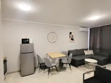 sofa, stylowy stół