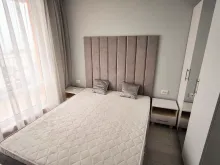 Nowe łóżko w sypialni