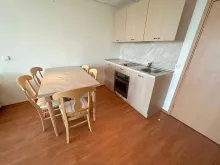 Nirvana Grand Hote| Apartament nad morzem: Salon, kuchnia