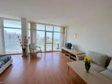 Nirvana Grand Hote| Apartament nad morzem: Salon, kuchnia