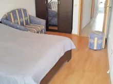 Sypialnia z szafą na łóżko