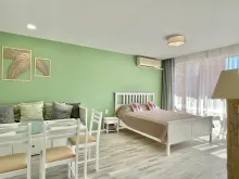 Fort Noks Grand Resort | Przestronna, strefowo urządzona kawalerka